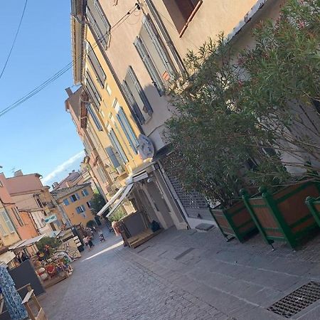 Appartement Centre Ville St Maxime, Plage A Pied 생트막시메 외부 사진