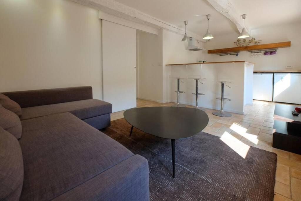 Appartement Centre Ville St Maxime, Plage A Pied 생트막시메 외부 사진
