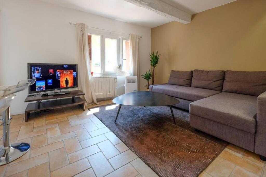 Appartement Centre Ville St Maxime, Plage A Pied 생트막시메 외부 사진