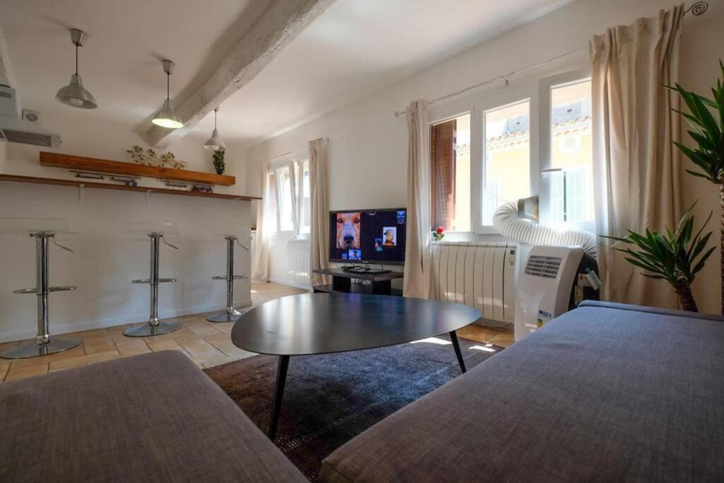Appartement Centre Ville St Maxime, Plage A Pied 생트막시메 외부 사진